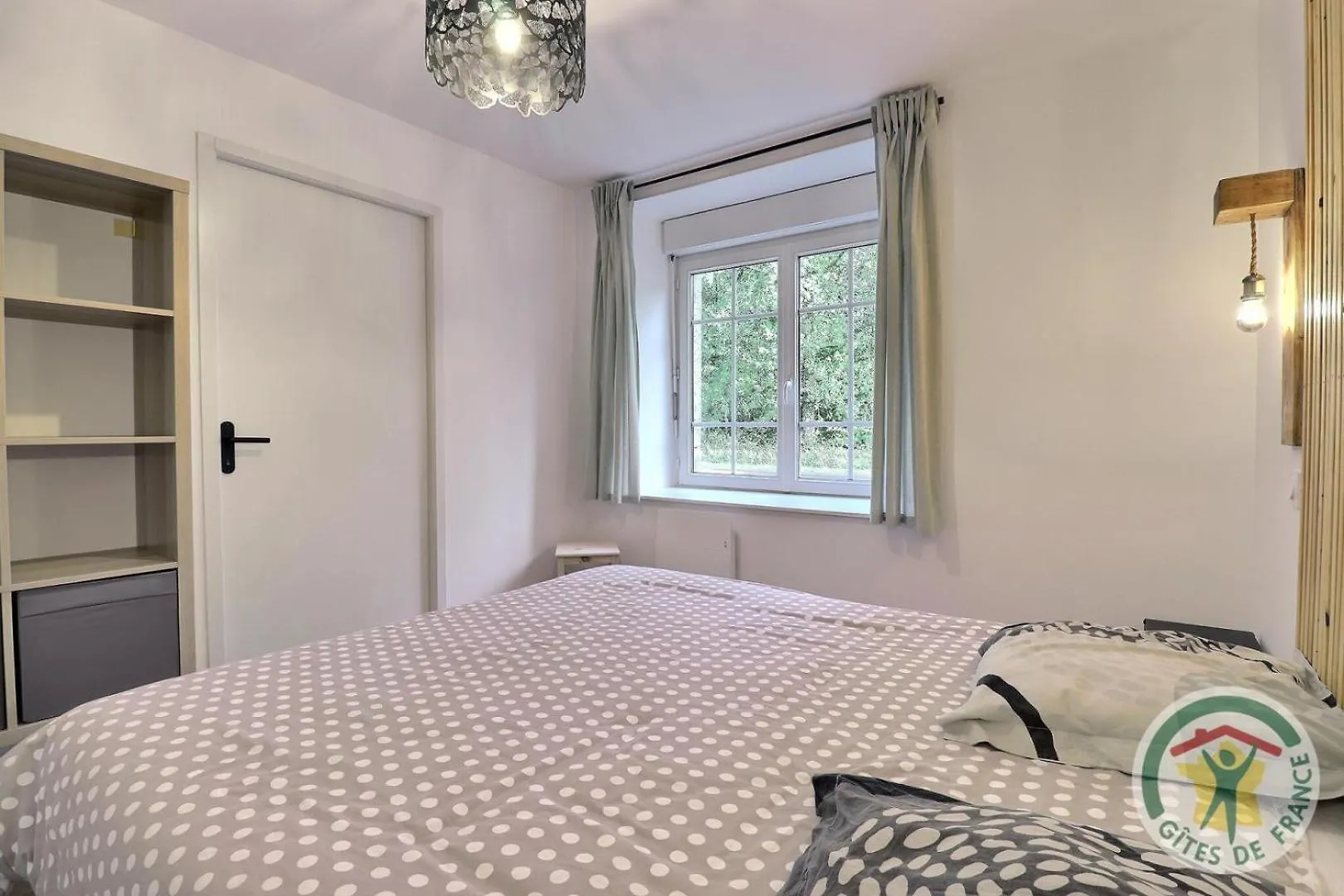 Holiday home Youwen Maen Roch France